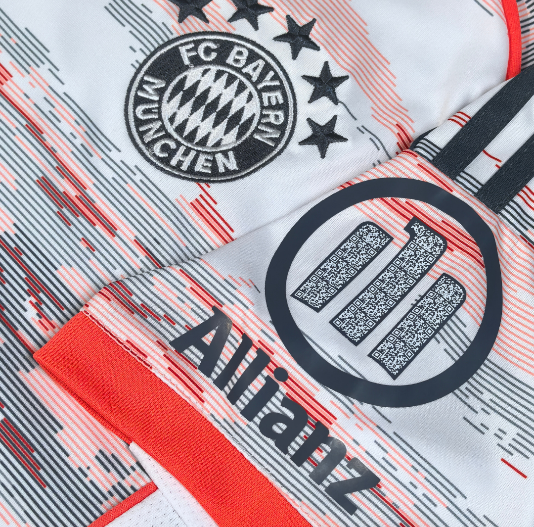 Bayern Monaco 2025-26 - Away