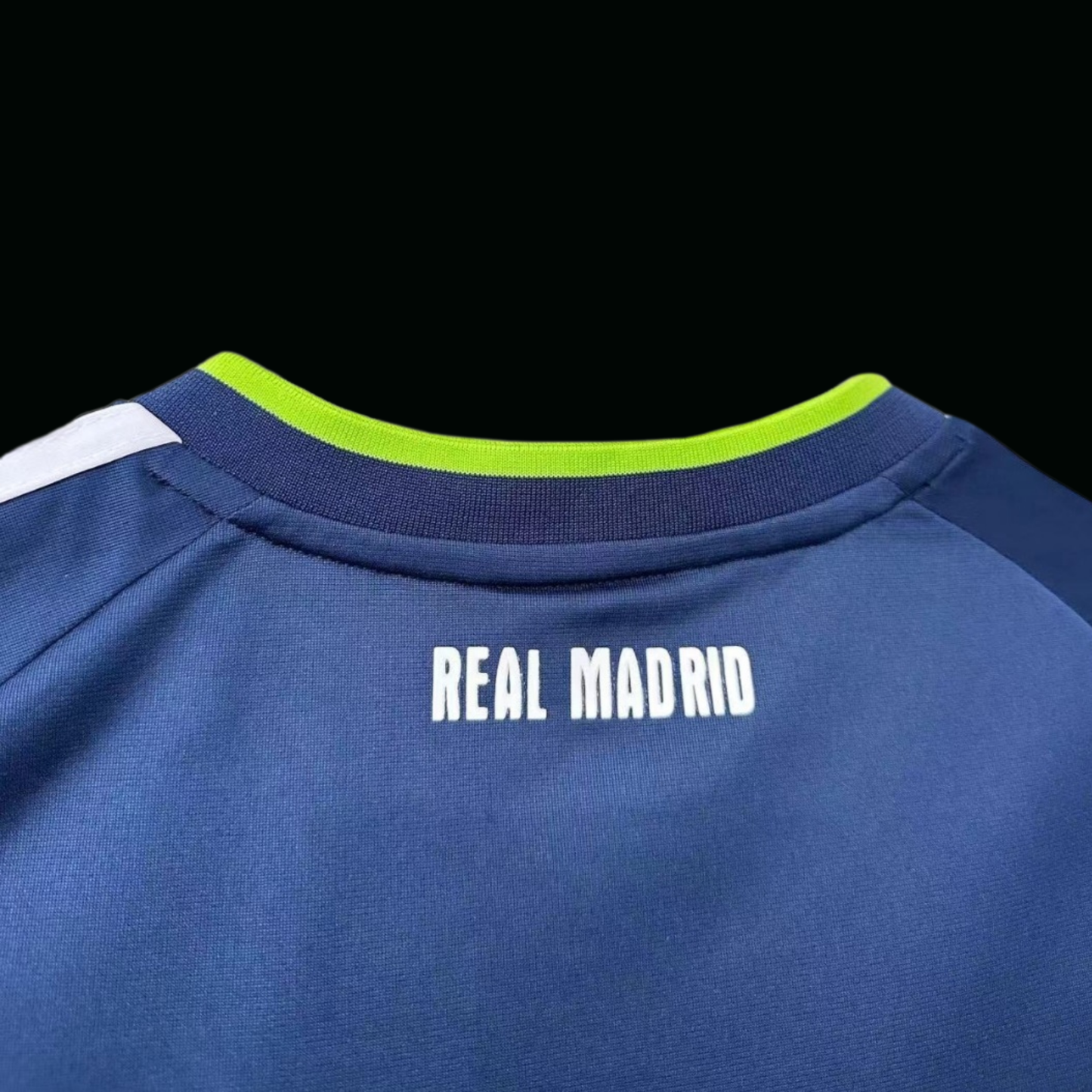 Real Madrid 2010 - Away