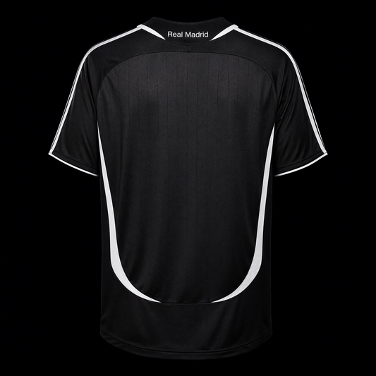 Real Madrid 2006 - Away.